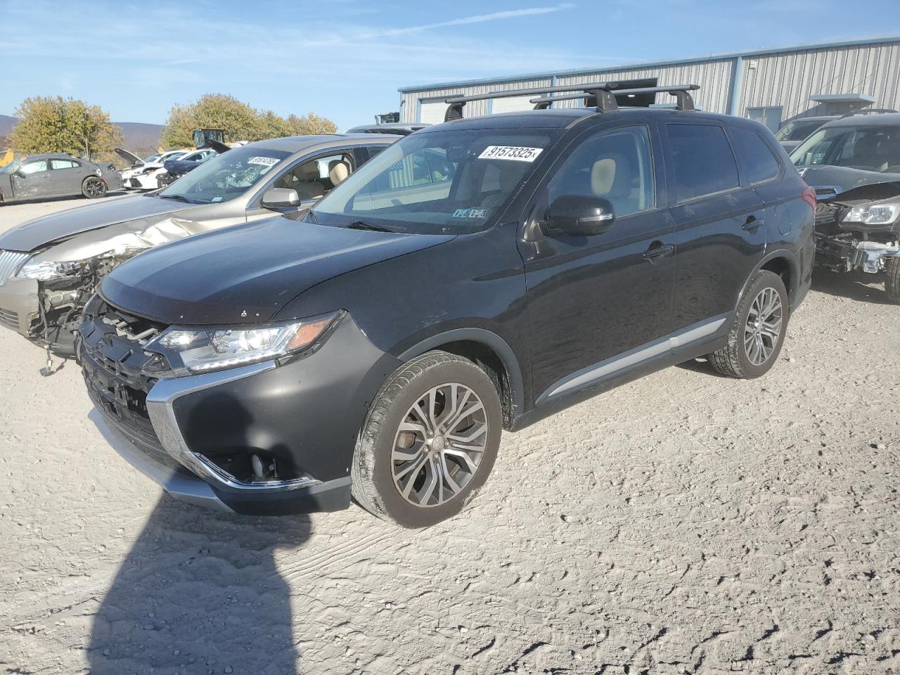 MITSUBISHI OUTLANDER SE