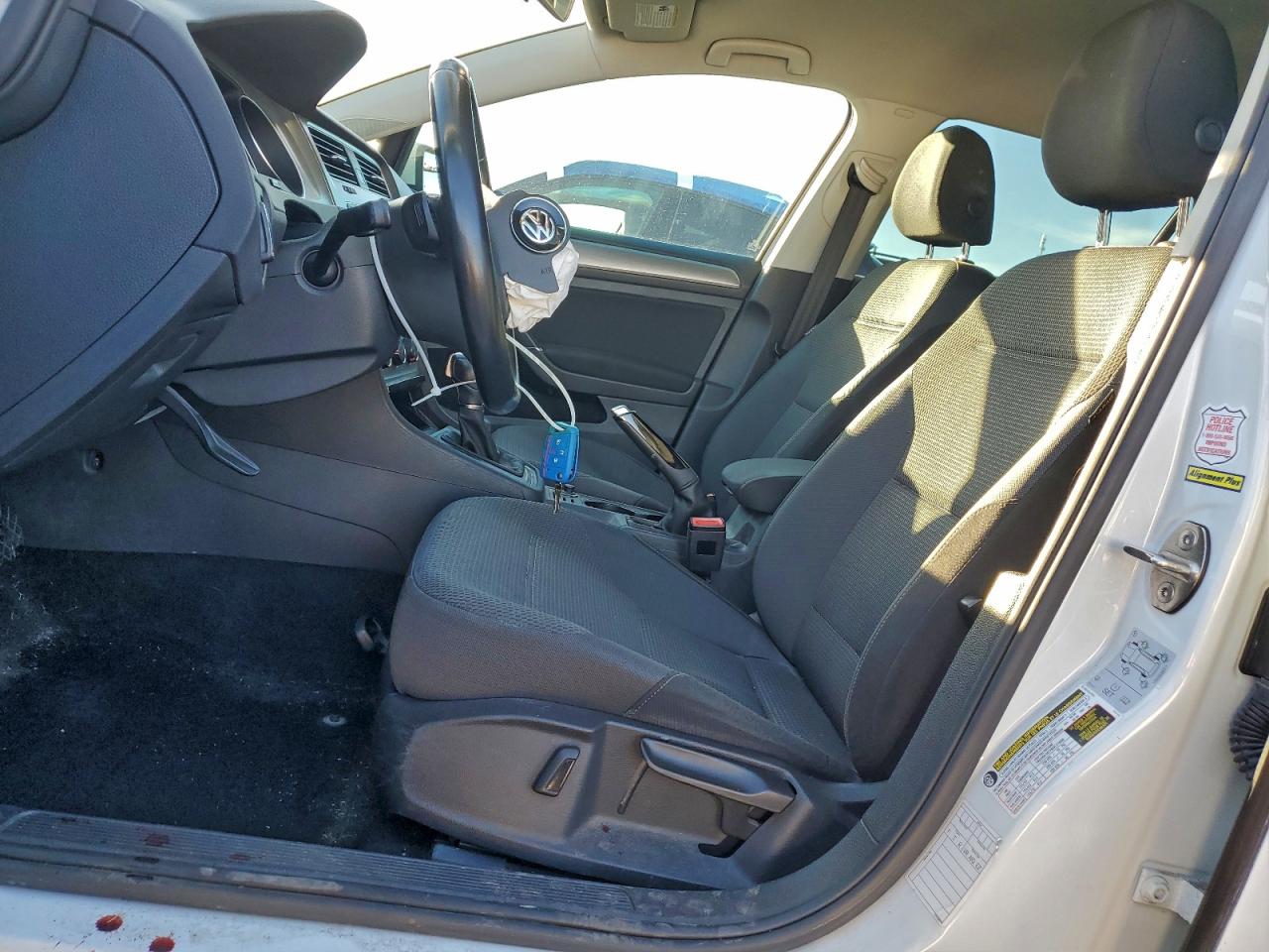 VOLKSWAGEN GOLF SPORTSVAN S