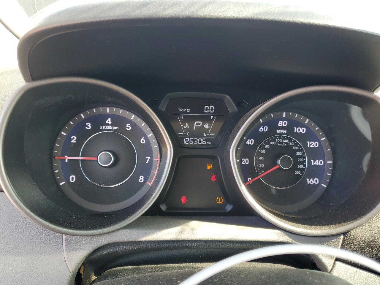 Lot #3303658938 2016 HYUNDAI ELANTRA SE