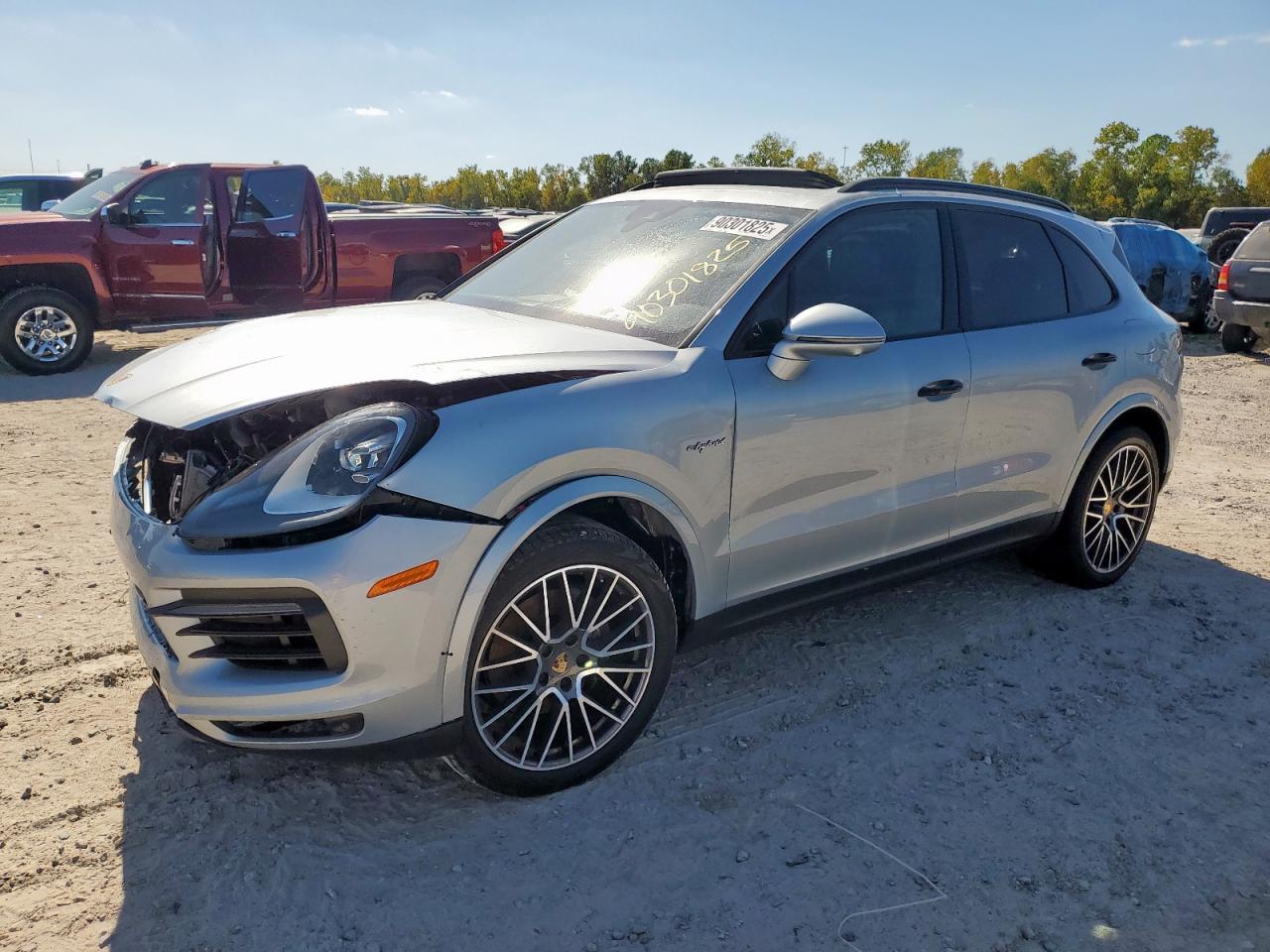 Lot #3284577329 2023 PORSCHE CAYENNE E-
