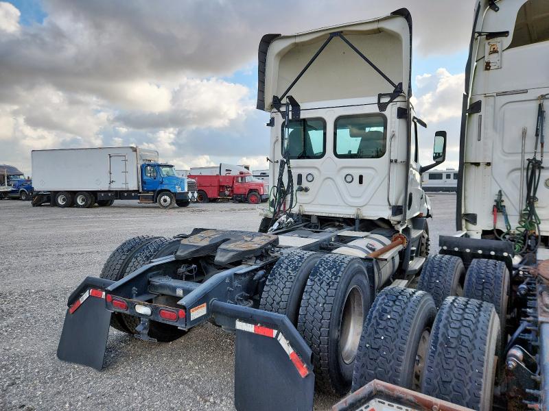 2024 FREIGHTLINER CASCADIA 1 #3303693034