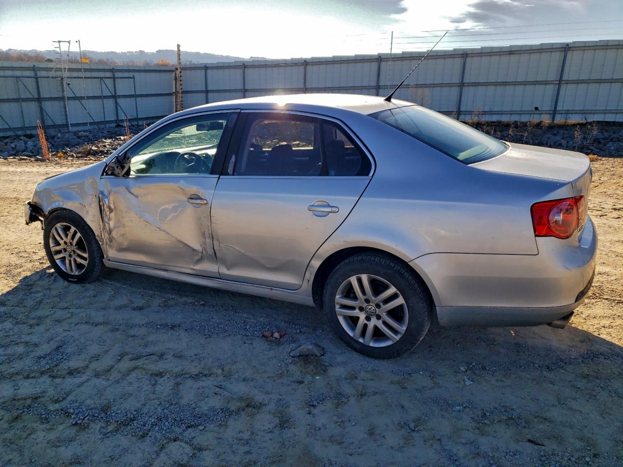 Lot #3301792339 2007 VOLKSWAGEN JETTA WOLF
