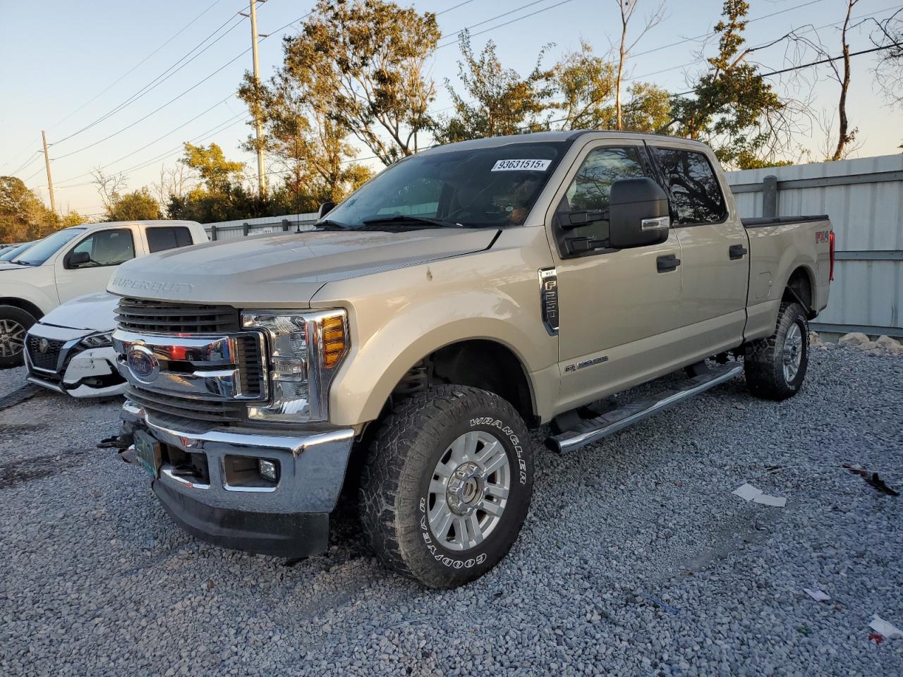 FORD F-250 SUPER DUTY