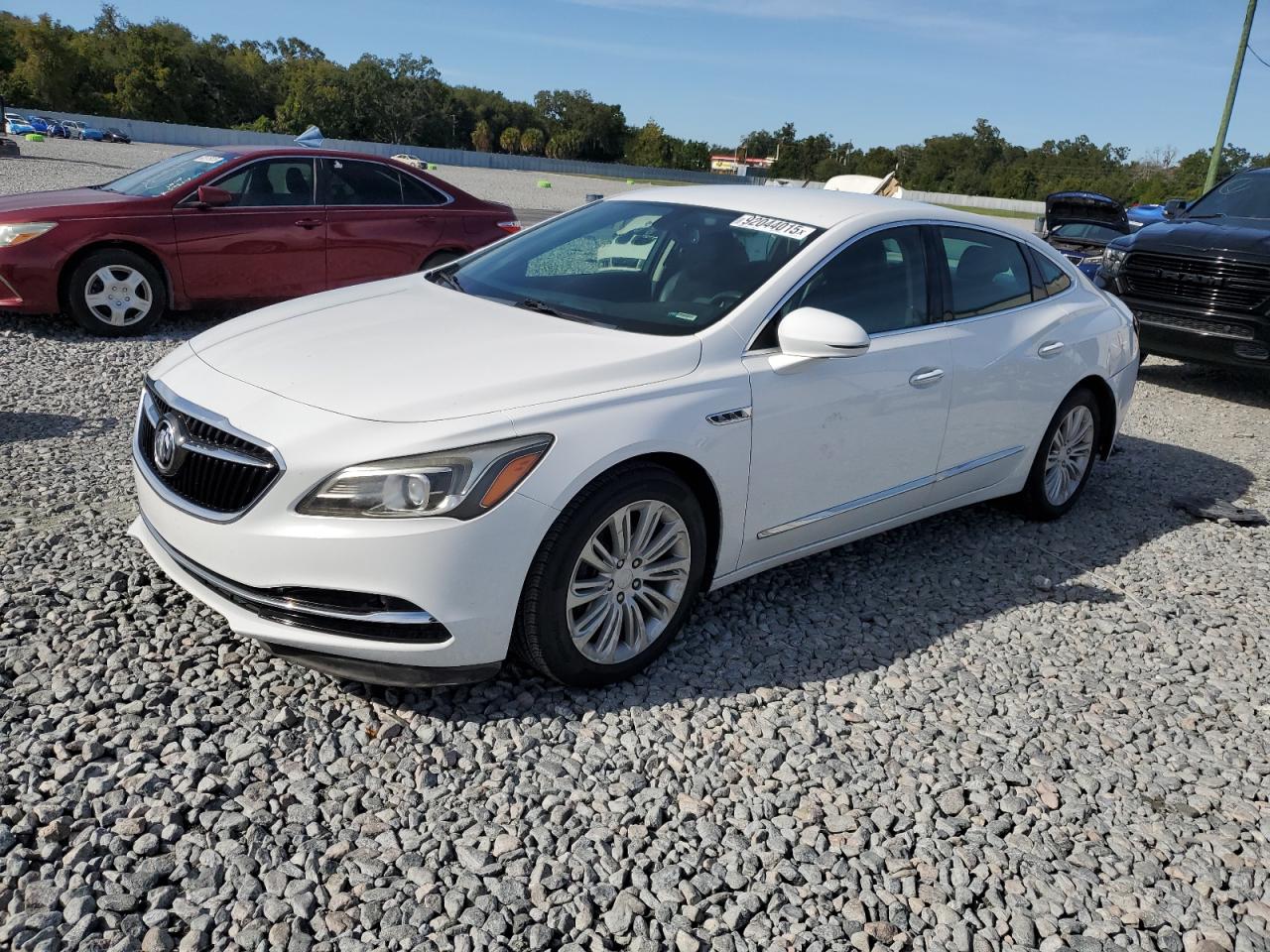 BUICK LACROSSE ESSENCE