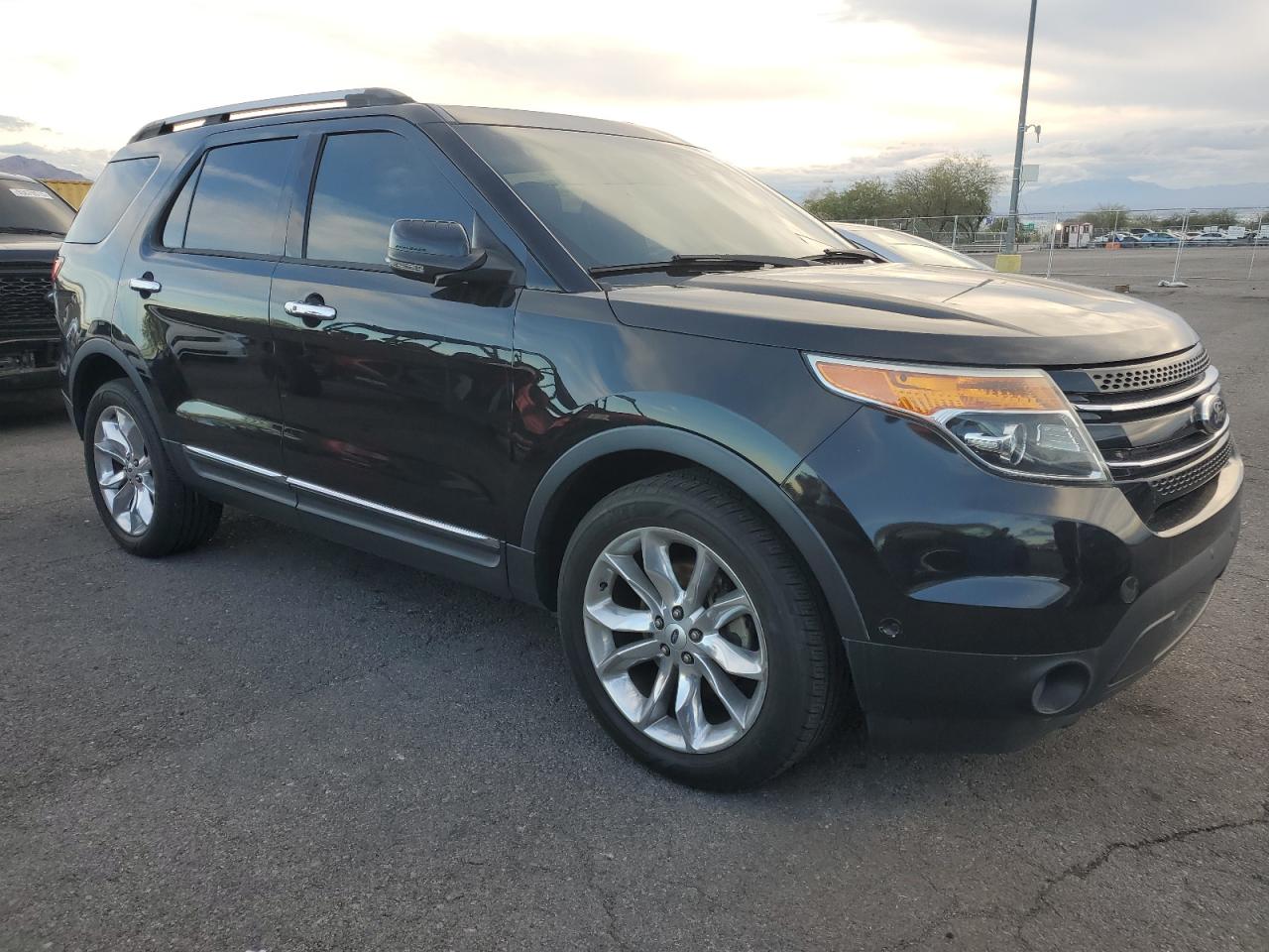 FORD EXPLORER LIMITED