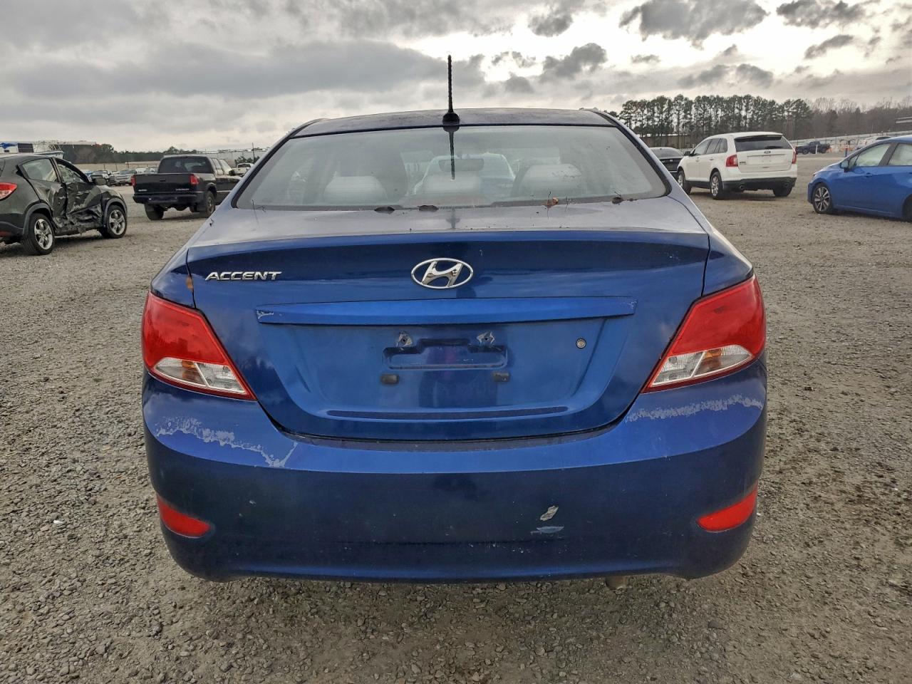 HYUNDAI ACCENT SE