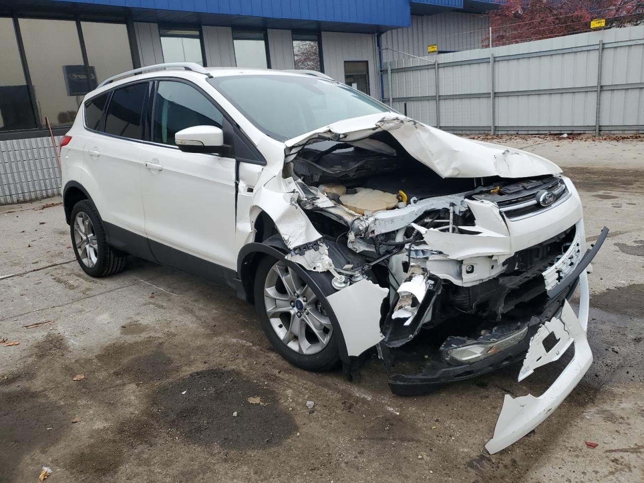 FORD ESCAPE TITANIUM