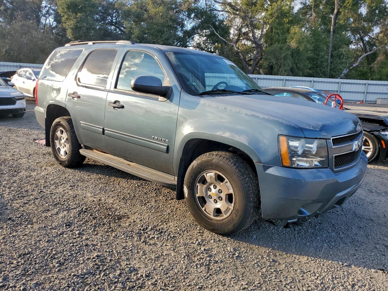 CHEVROLET TAHOE K1500 LS