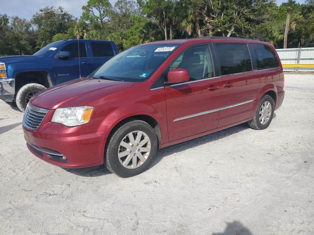CHRYSLER TOWN & COUNTRY TOURING
