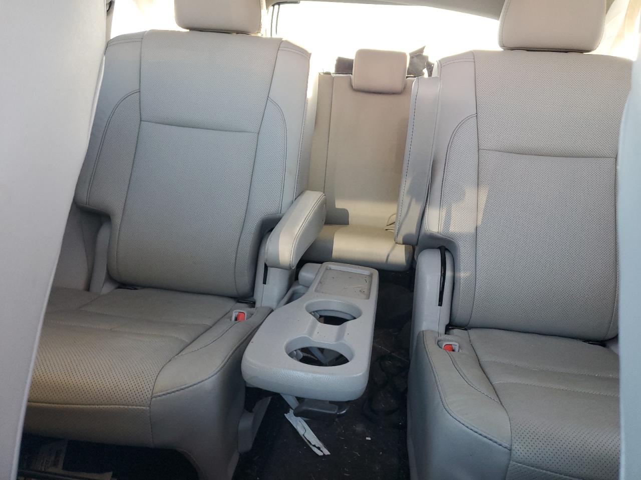 TOYOTA HIGHLANDER LIMITED