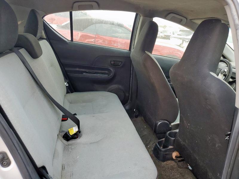 2016 TOYOTA PRIUS C #3293326439