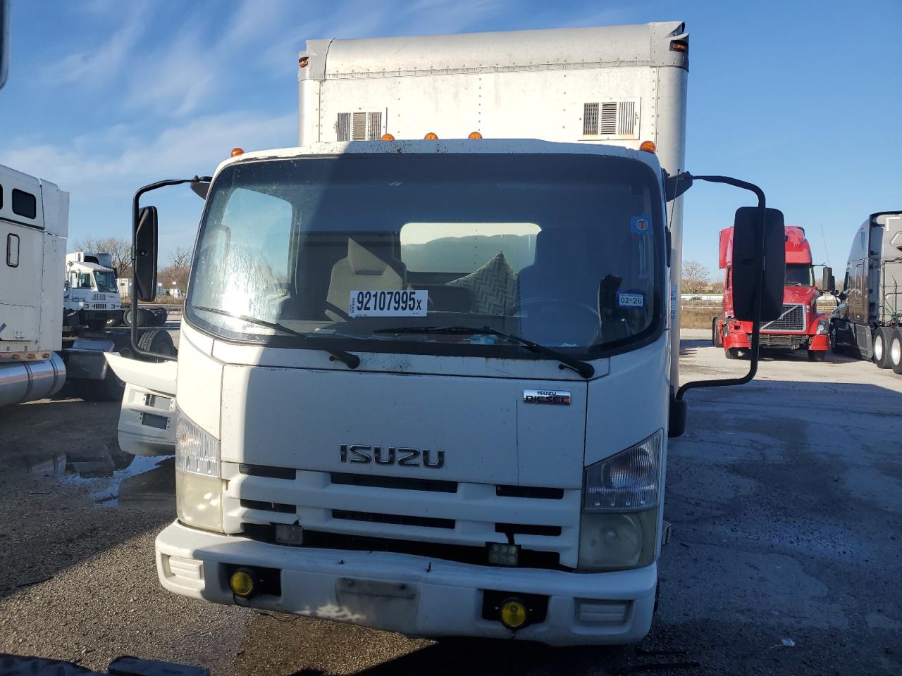 Lot #3287735164 2011 ISUZU NPR