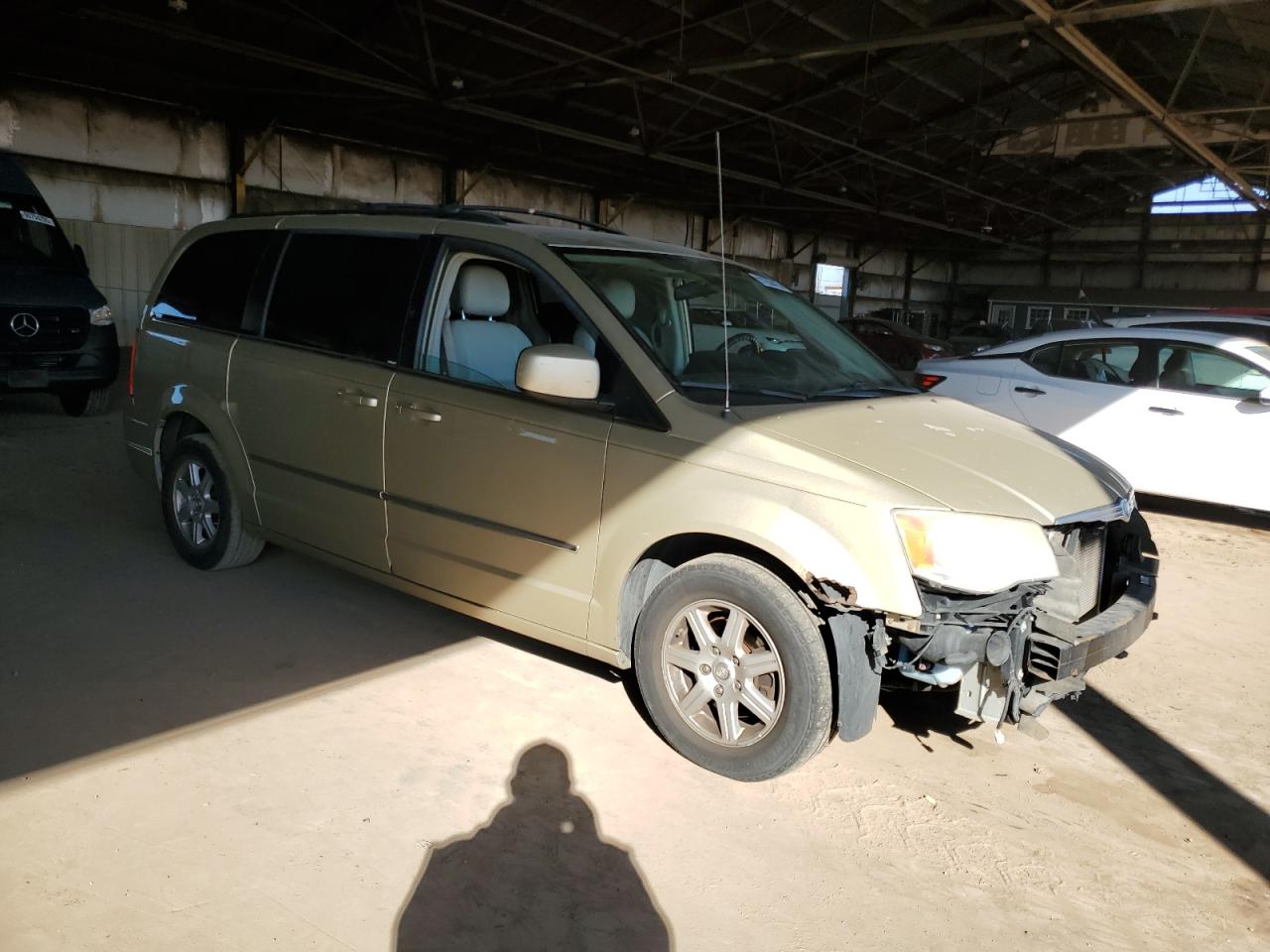 CHRYSLER TOWN & COUNTRY TOURING PLUS