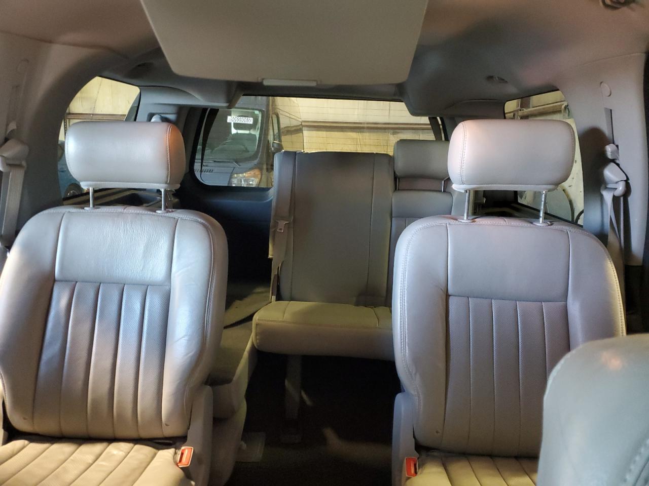 Lot #3287700014 2004 LINCOLN NAVIGATOR