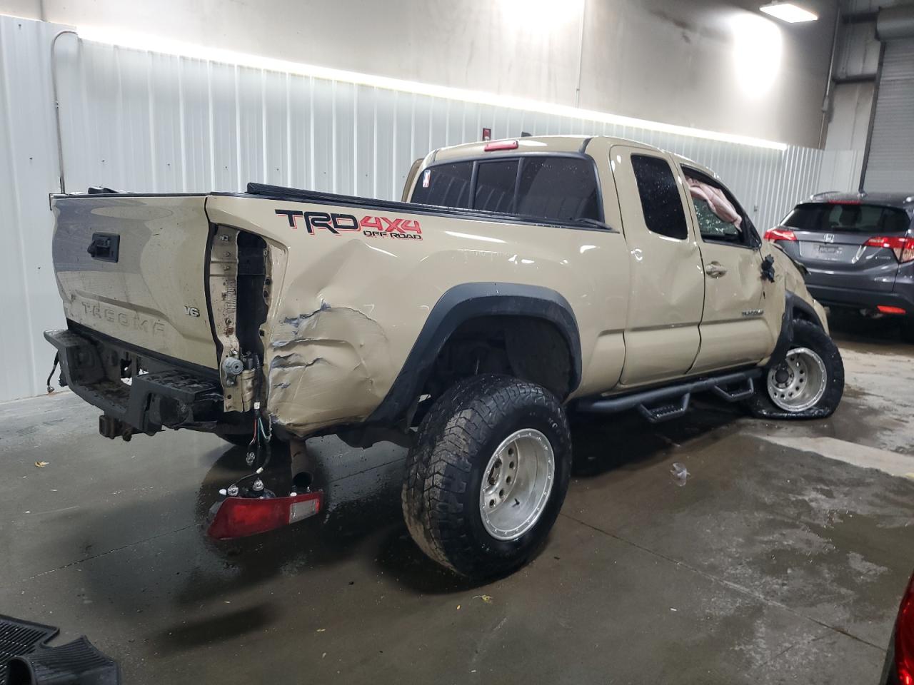 TOYOTA TACOMA ACCESS CAB