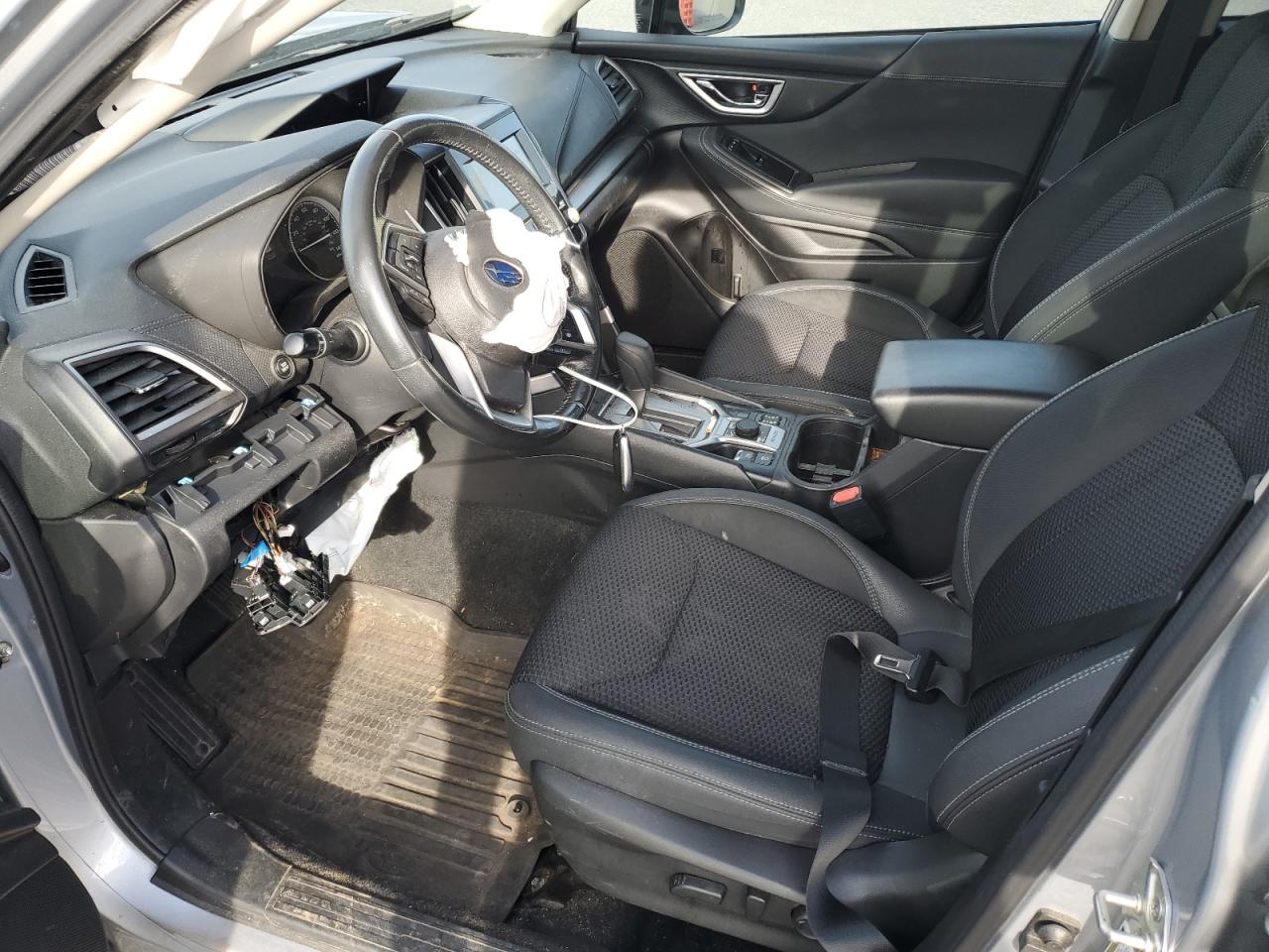 SUBARU FORESTER PREMIUM