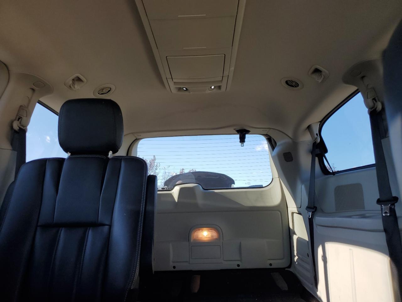 CHRYSLER TOWN & COUNTRY TOURING