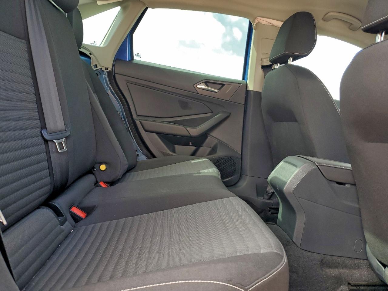 Lot #3304932574 2023 VOLKSWAGEN JETTA S