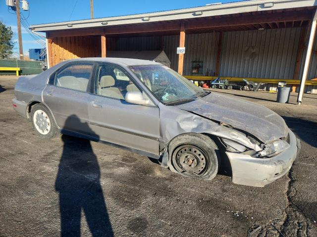 1996 HONDA ACCORD LX #3298255042