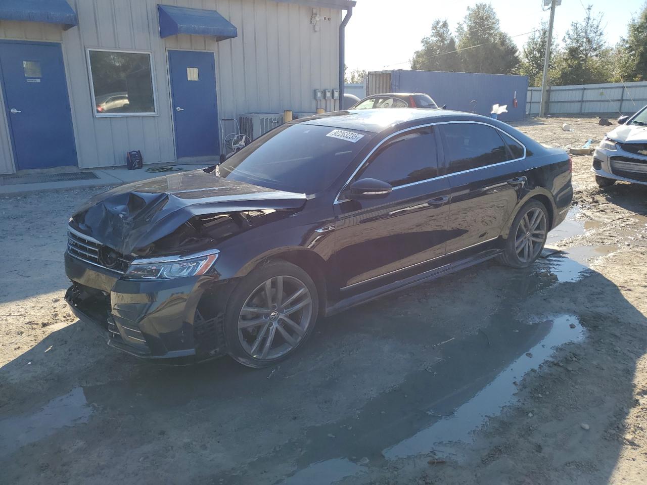 VOLKSWAGEN PASSAT SE R-LINE