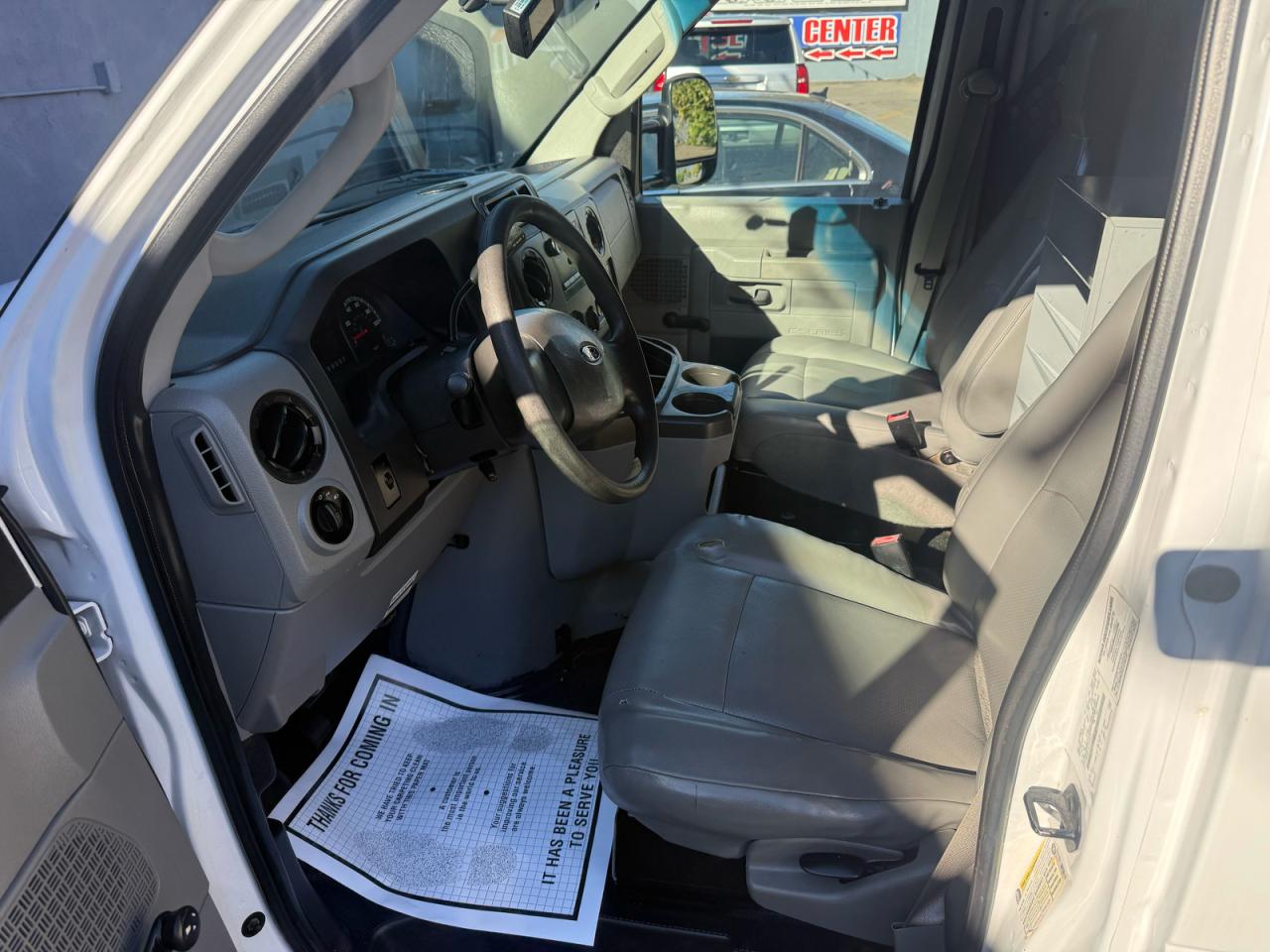 FORD ECONOLINE E250 VAN