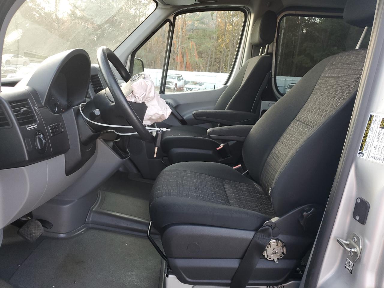 MERCEDES-BENZ SPRINTER 2500