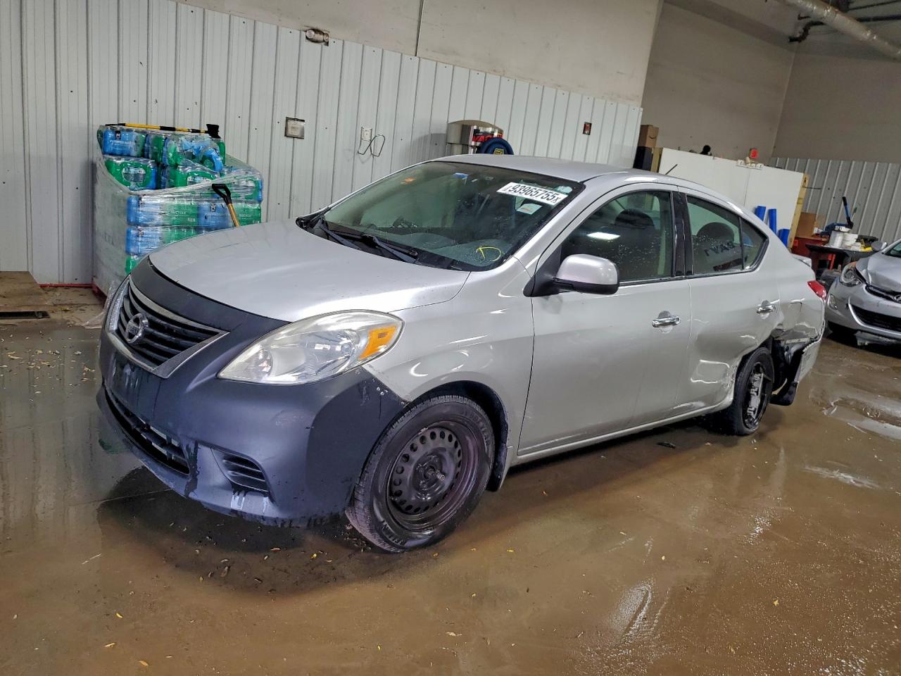 NISSAN VERSA S