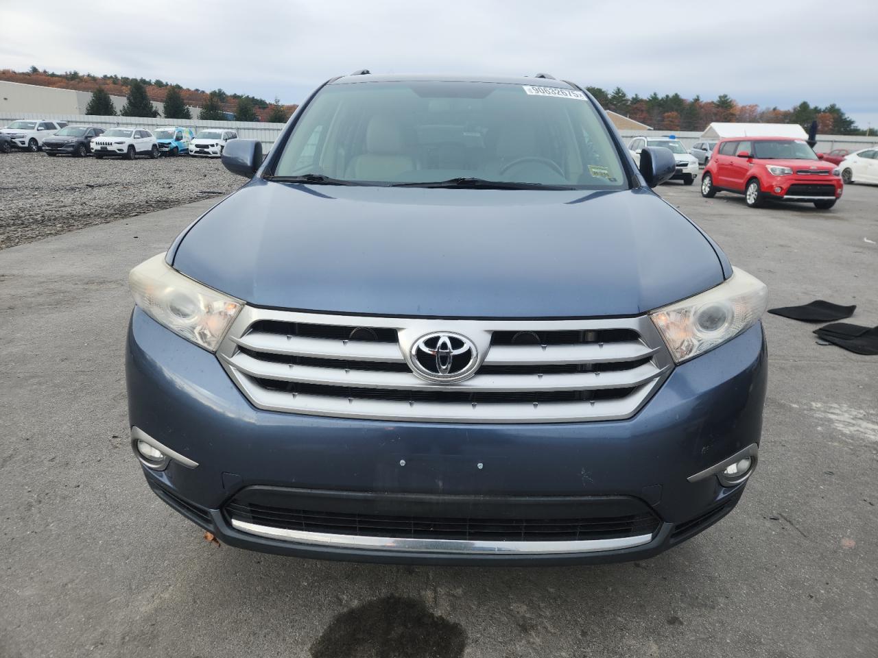 TOYOTA HIGHLANDER BASE