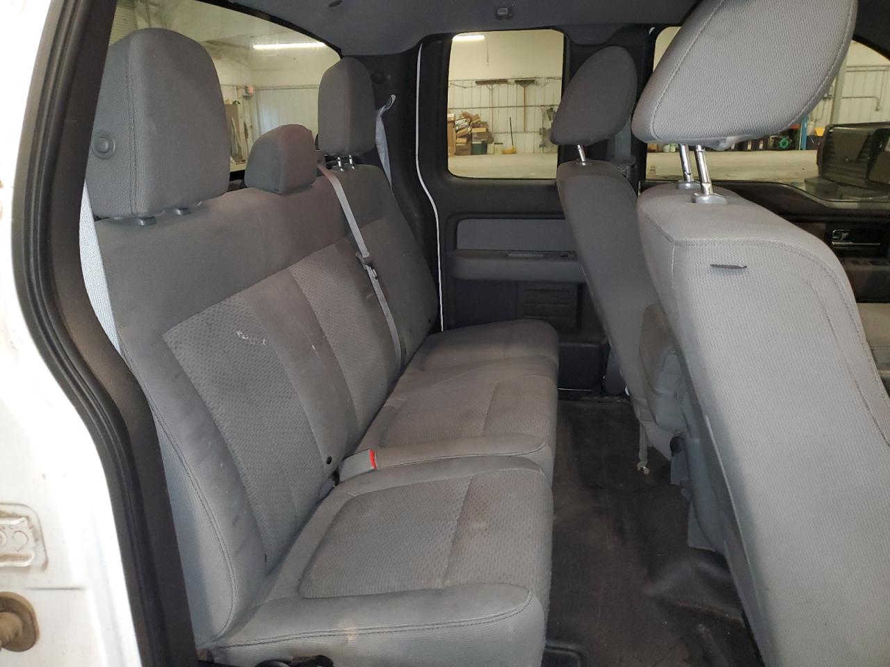 FORD F-150 SUPER CAB