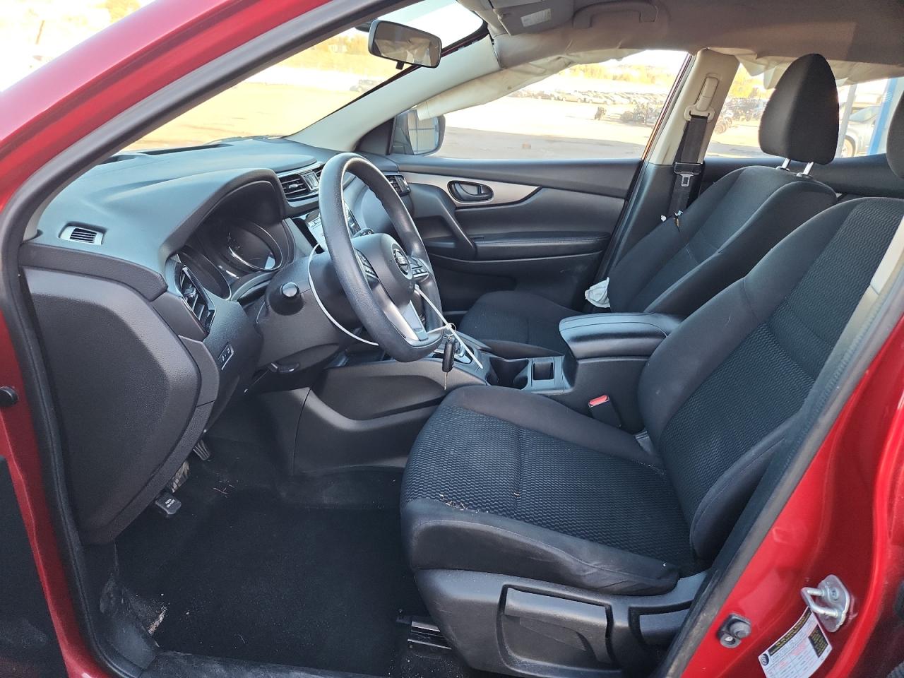 NISSAN ROGUE SPORT S