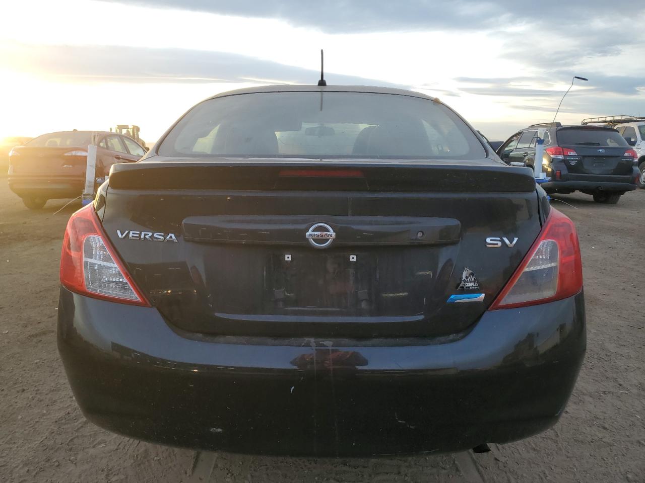 NISSAN VERSA S
