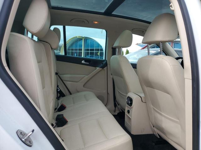 2017 VOLKSWAGEN TIGUAN WOL - WVGSV7AX4HK028068