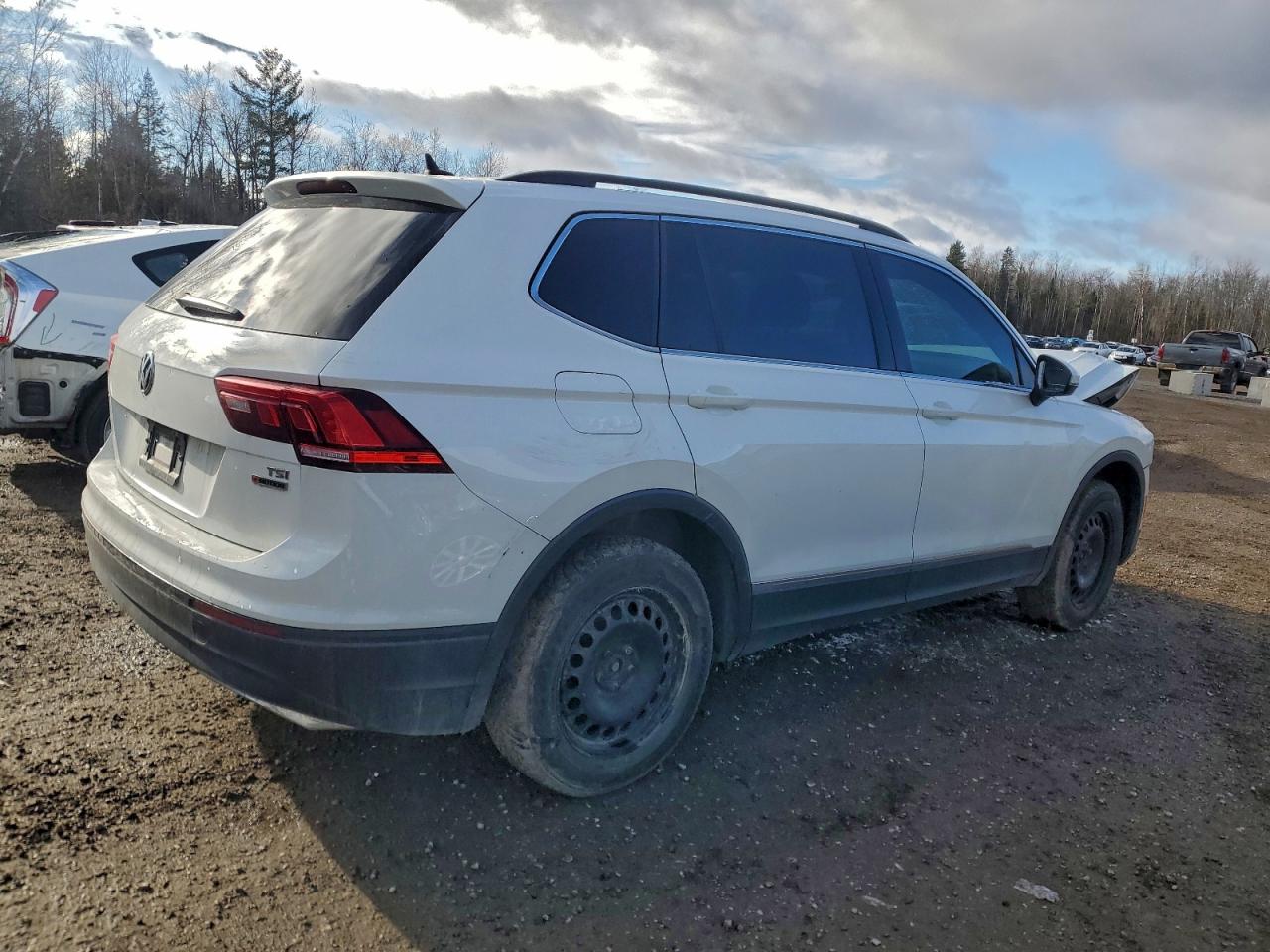 VOLKSWAGEN TIGUAN SE