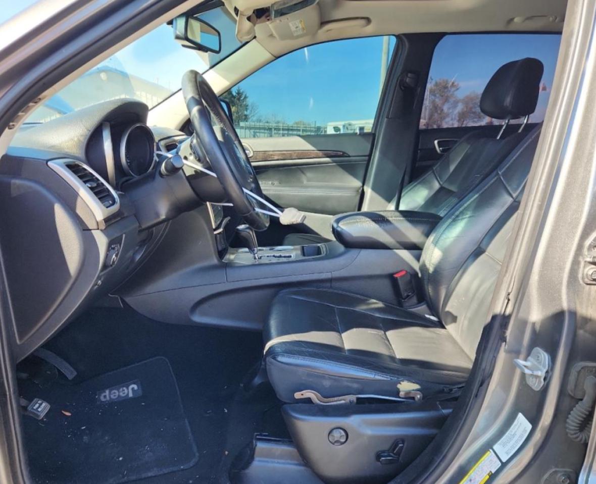 JEEP GRAND CHEROKEE LAREDO