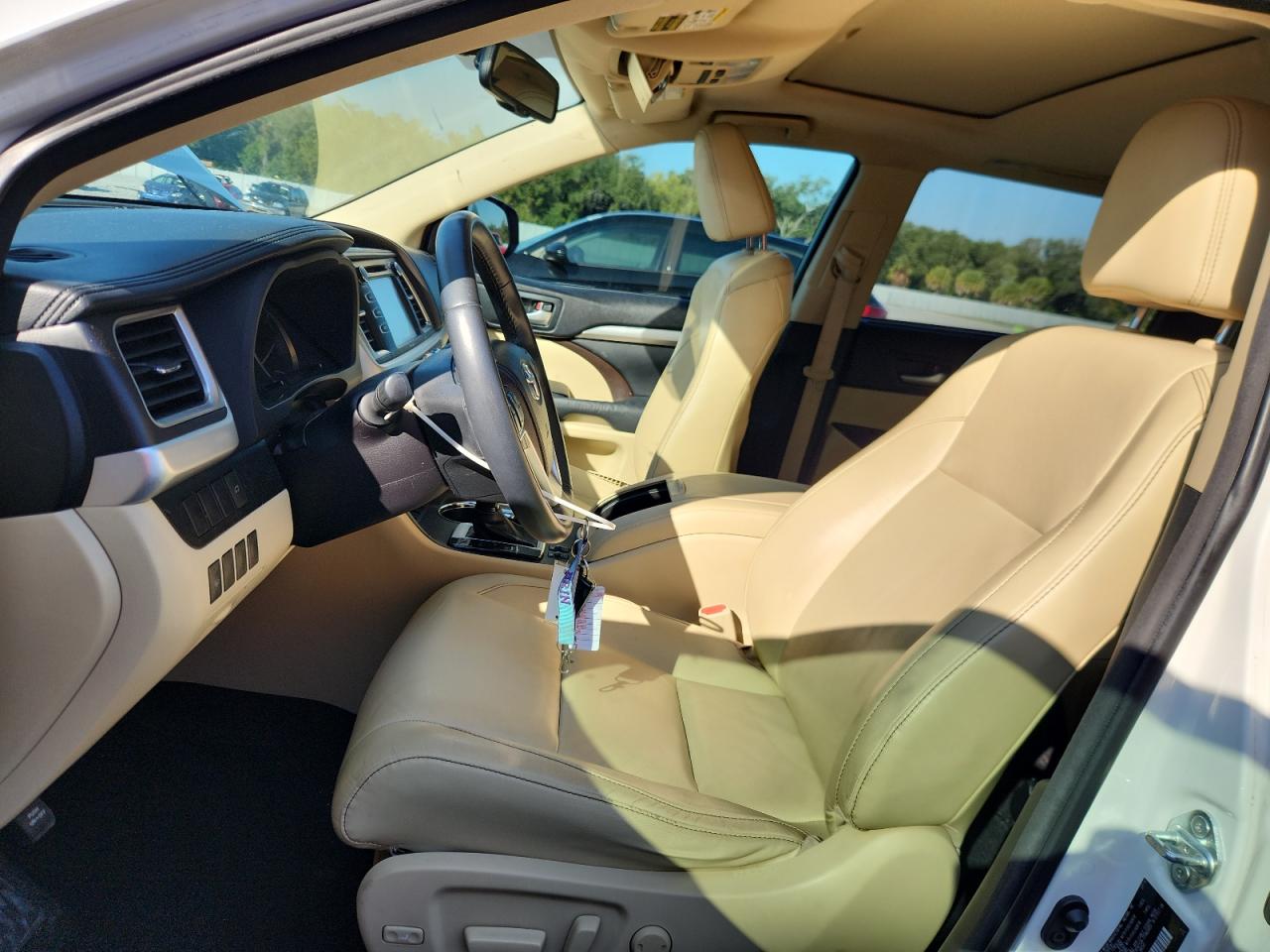 TOYOTA HIGHLANDER XLE