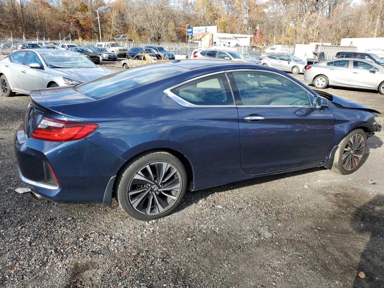 Lot #3301856998 2017 HONDA ACCORD EX