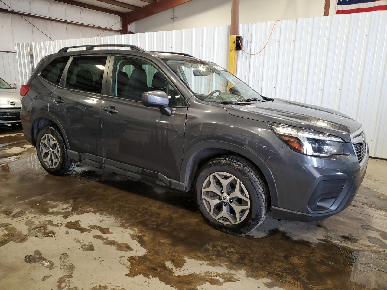 SUBARU FORESTER PREMIUM