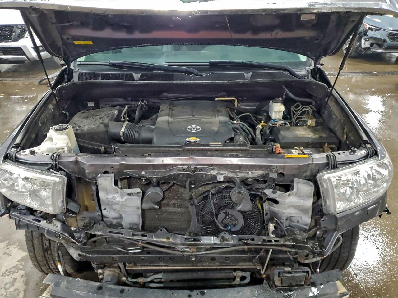 TOYOTA SEQUOIA PLATINUM