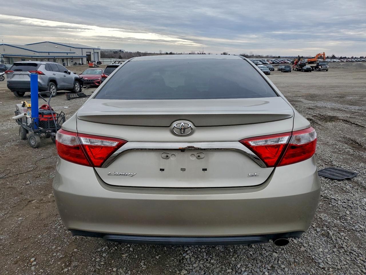 TOYOTA CAMRY LE