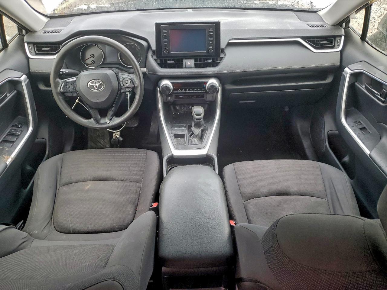 TOYOTA RAV4 LE