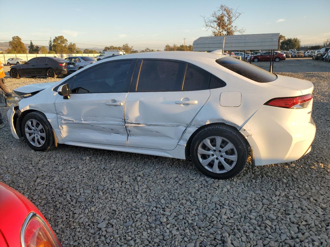 Lot #3310302128 2020 TOYOTA COROLLA LE