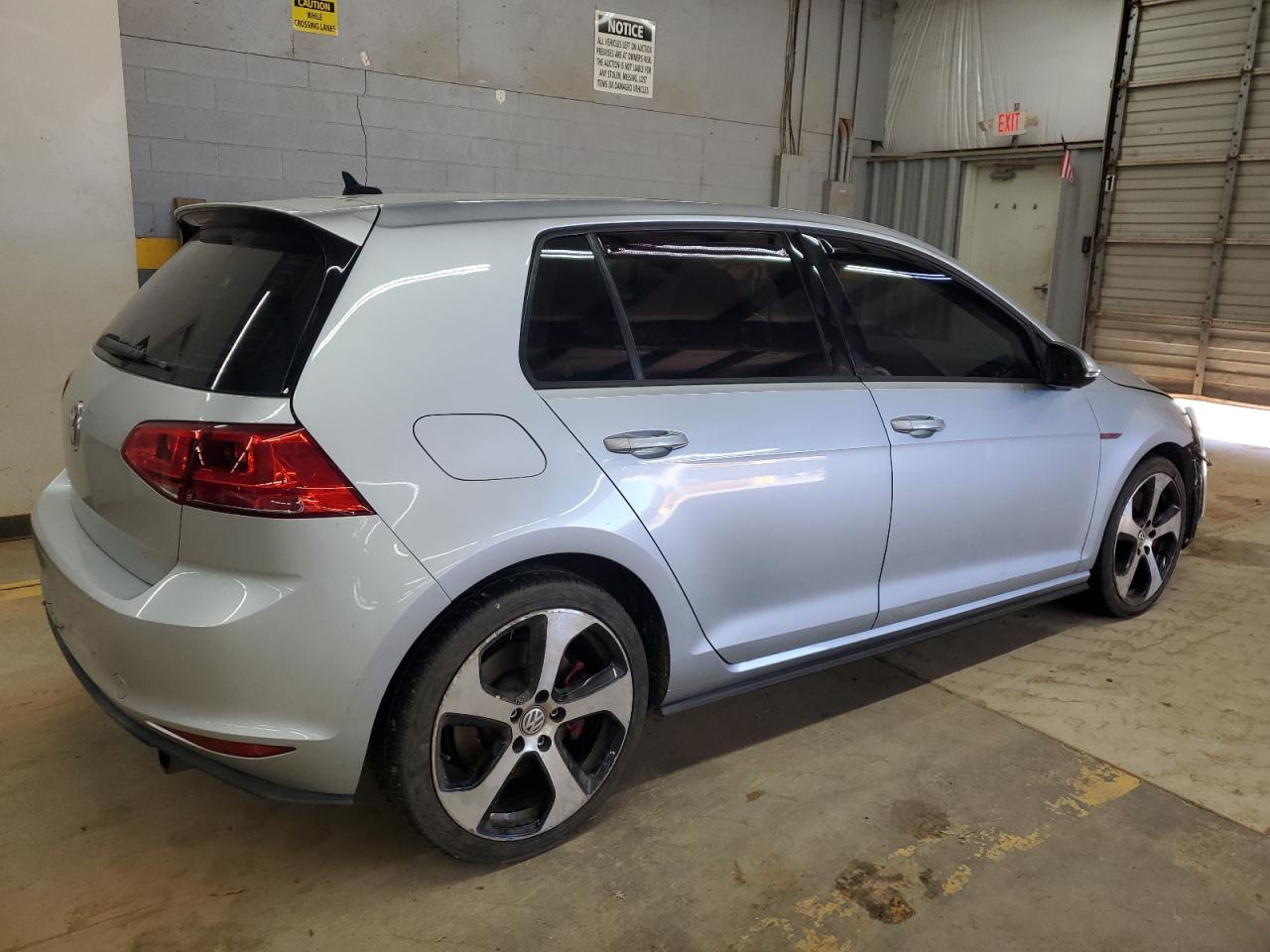 VOLKSWAGEN GOLF GTI