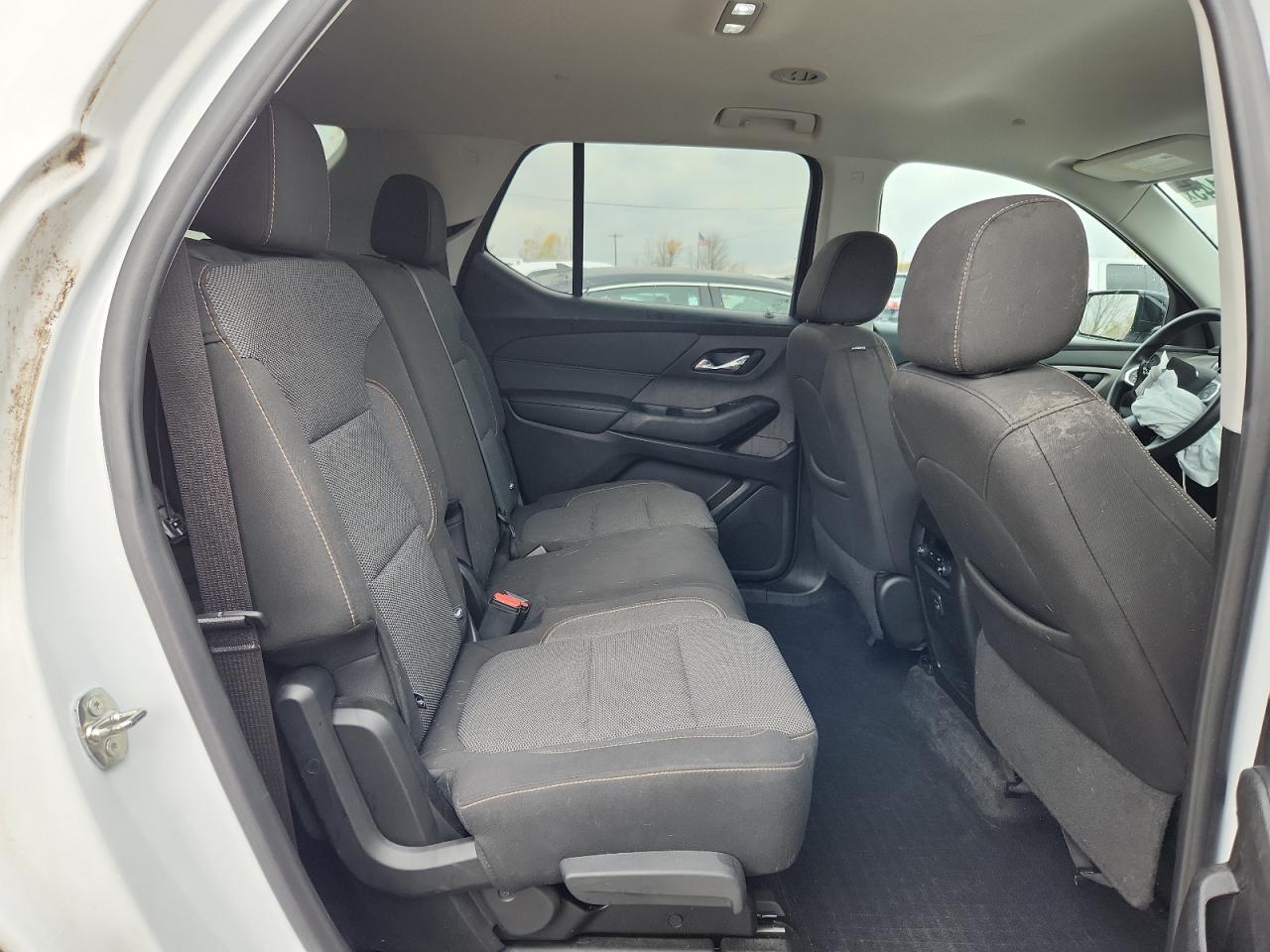 CHEVROLET TRAVERSE LS