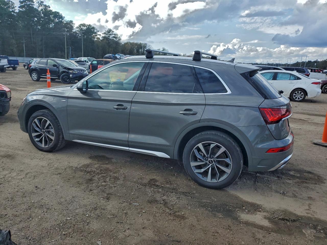 AUDI Q5 PREMIUM PLUS 45