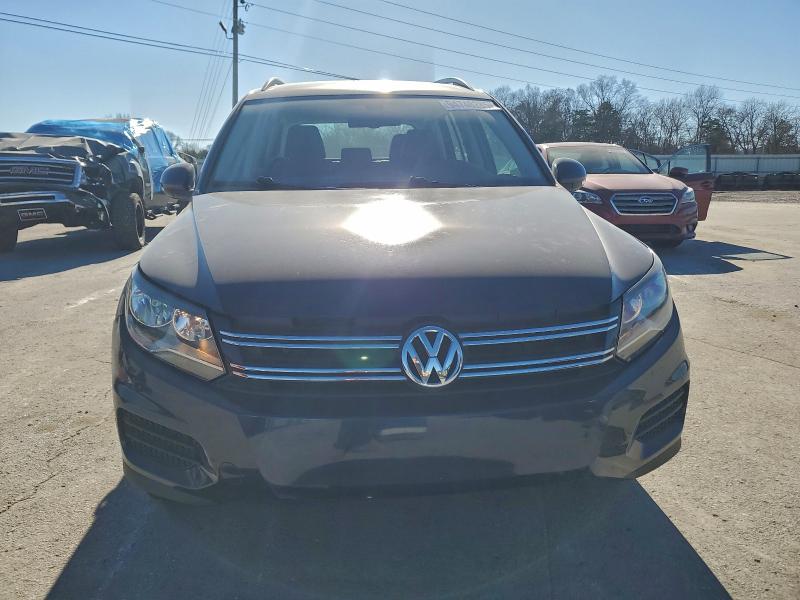 2016 VOLKSWAGEN TIGUAN S #3303604930