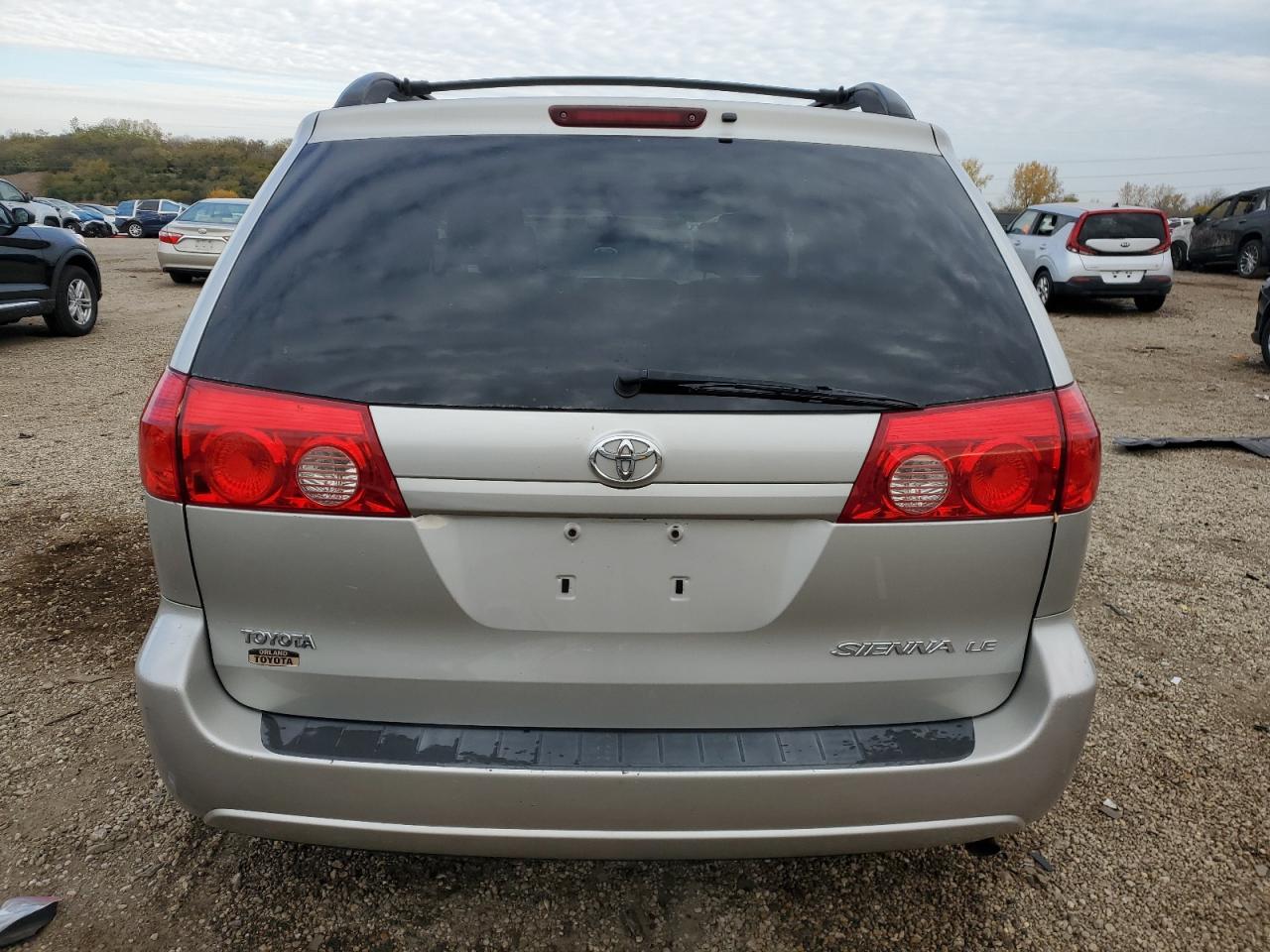 Lot #3287816102 2007 TOYOTA SIENNA CE