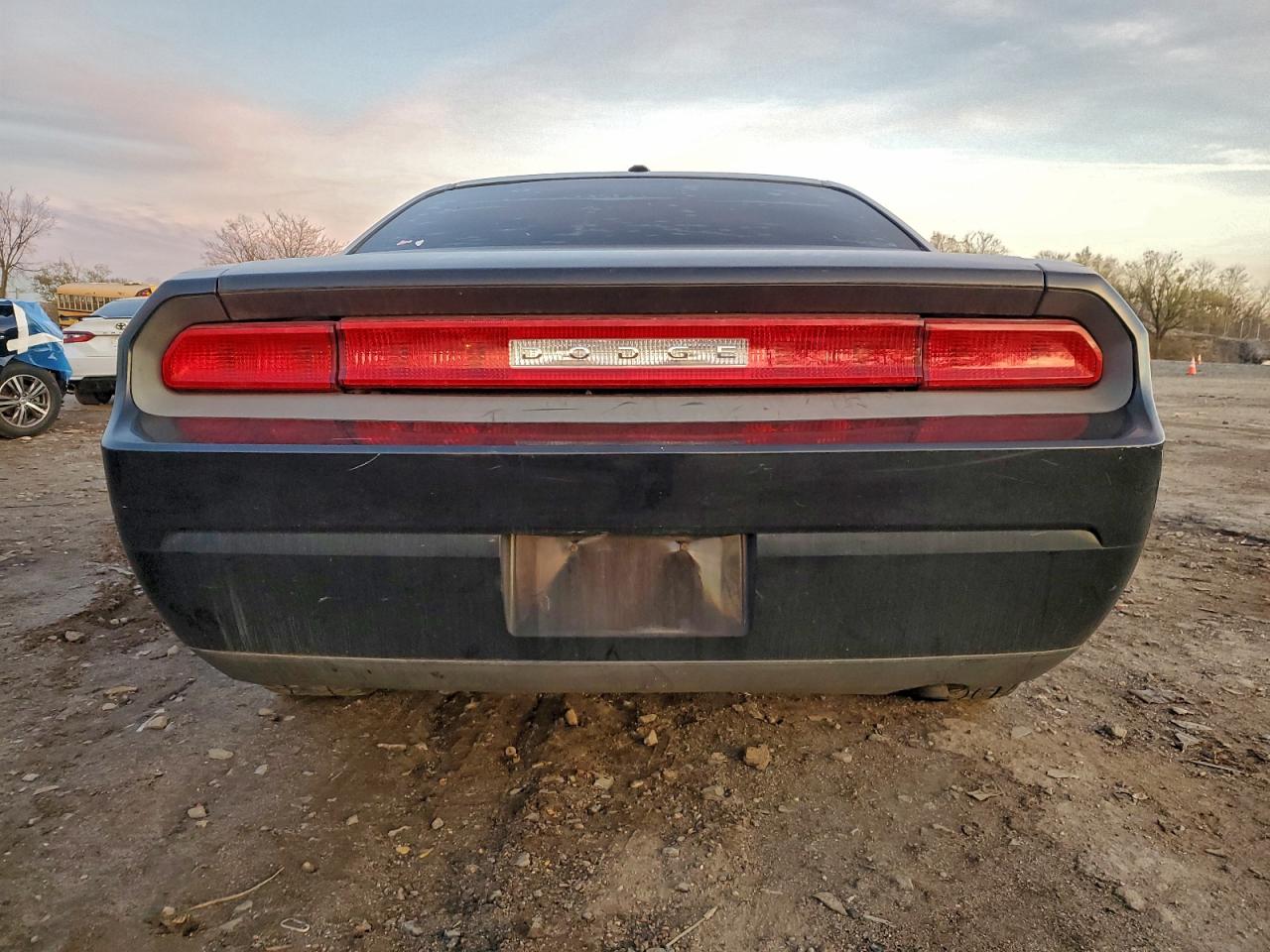 DODGE CHALLENGER SE