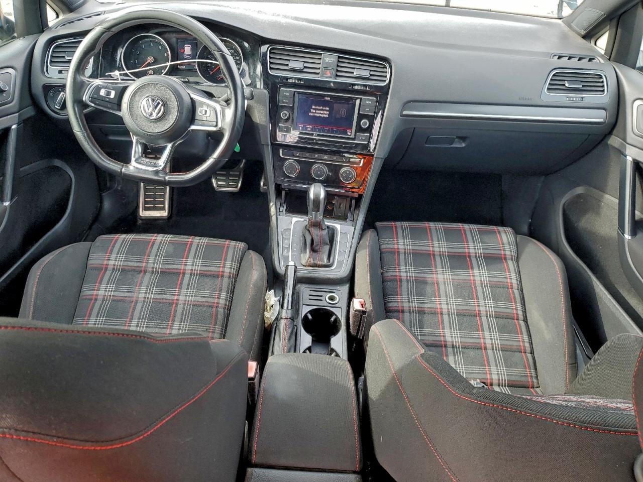 VOLKSWAGEN GOLF GTI S/SE