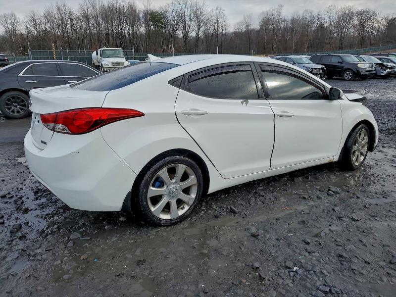 2013 HYUNDAI ELANTRA GL #3304753916