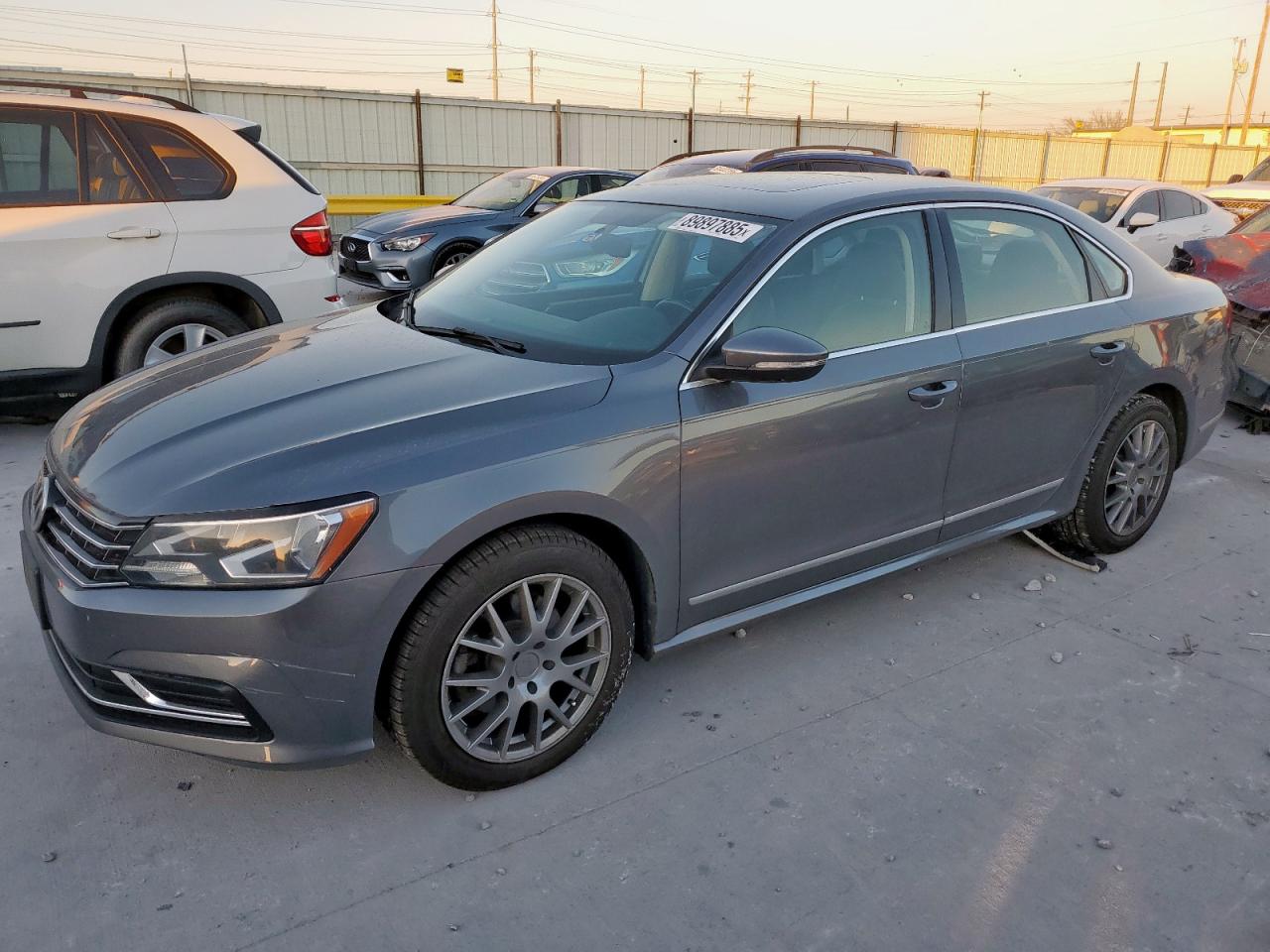 VOLKSWAGEN PASSAT SE